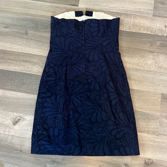 EUC Lilly Pulitzer Strapless Dress with Embedded Patter and Ruffles at Bust - Picture 2 of 7